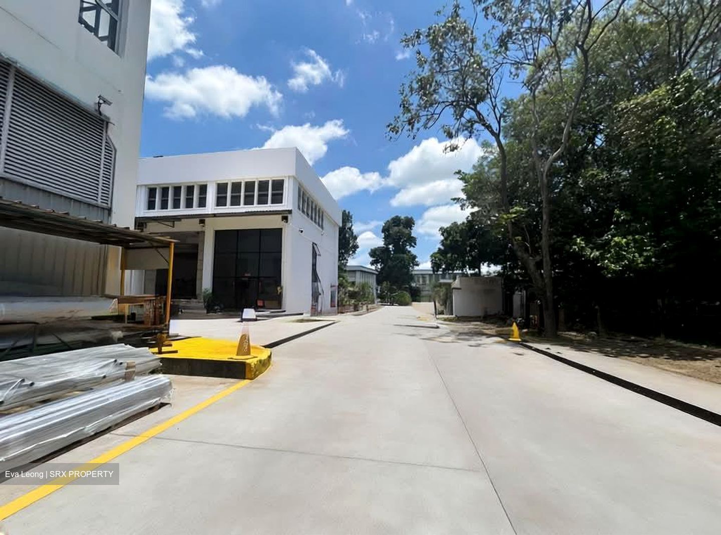 International Road (D22), Factory #555030251